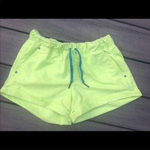 Lululemon play all day short